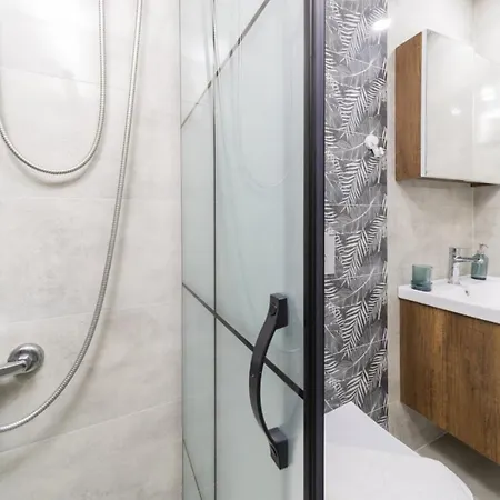 Modern And Central Flat Near Beach In Muratpasa * Antalya